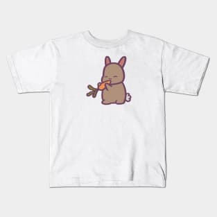 Cute Bunny Rabbit Eating a Carrot Kids T-Shirt